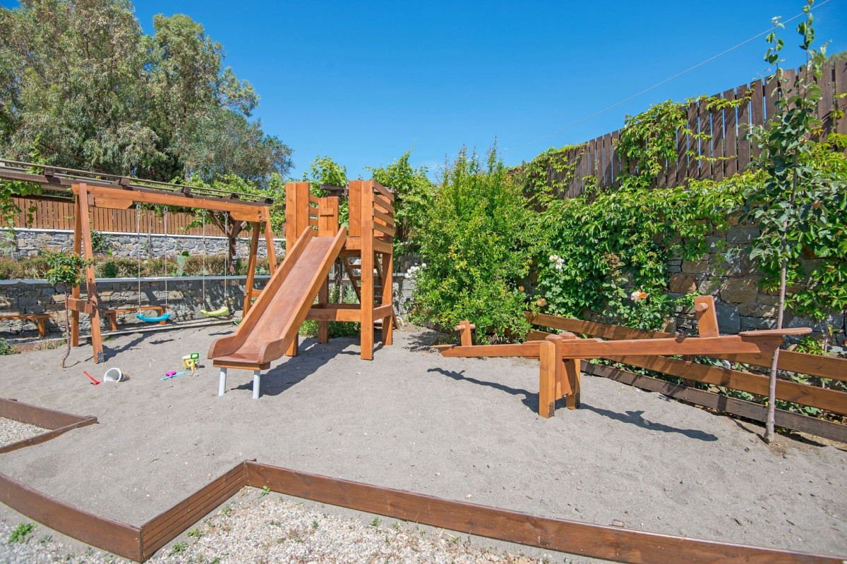 Horizon Line Villas