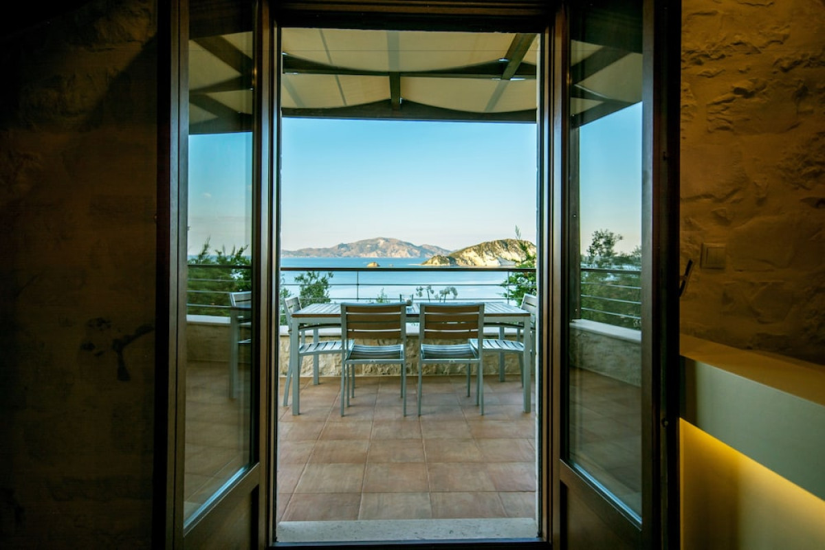 EXENSIAN VILLAS AND SUITES