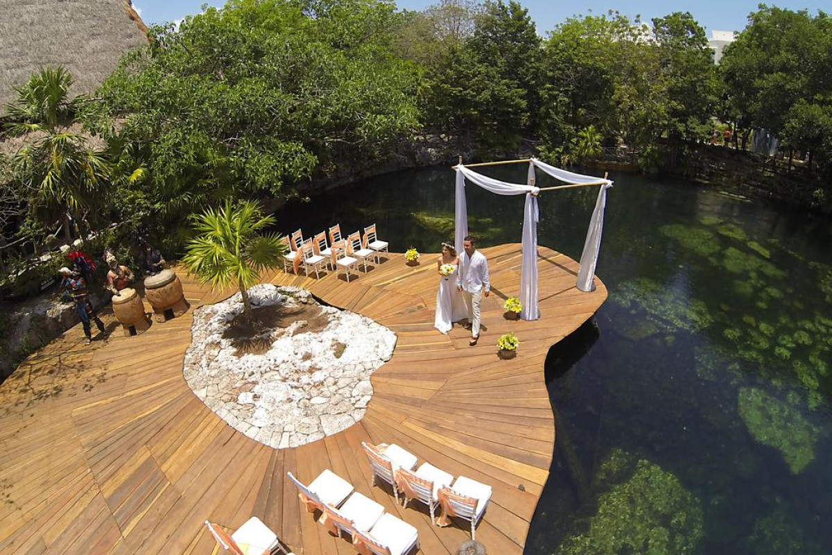Sandos Caracol Eco Resort