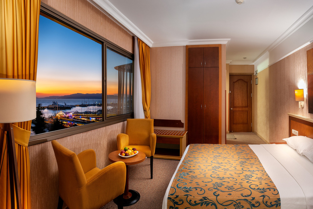Palm Hotel