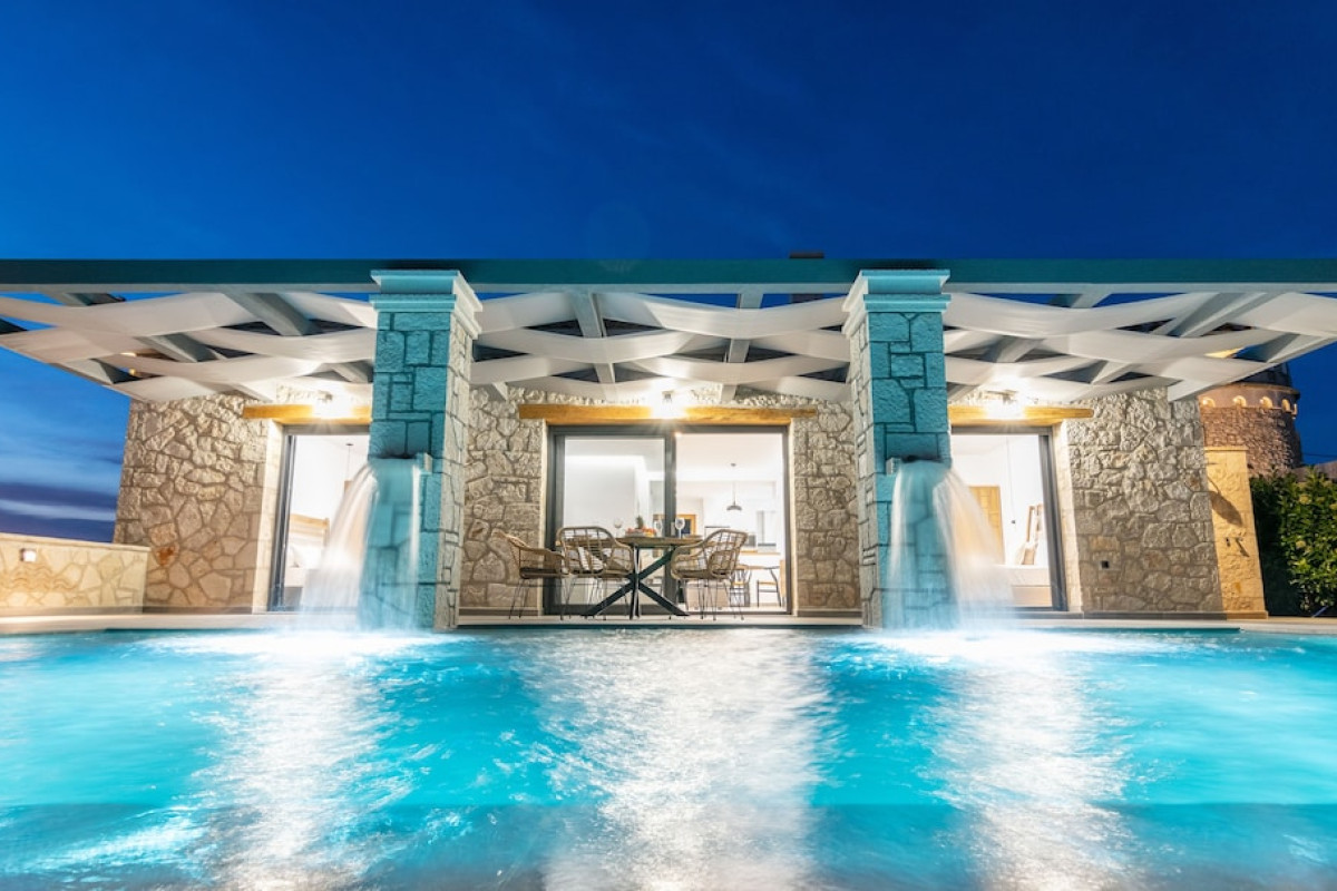 CASTIELIA RESIDENCE