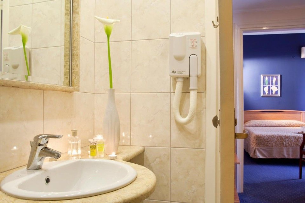 Lucy Hotel Chalkida