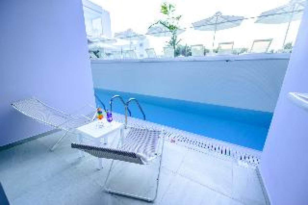 Eleana Hotel