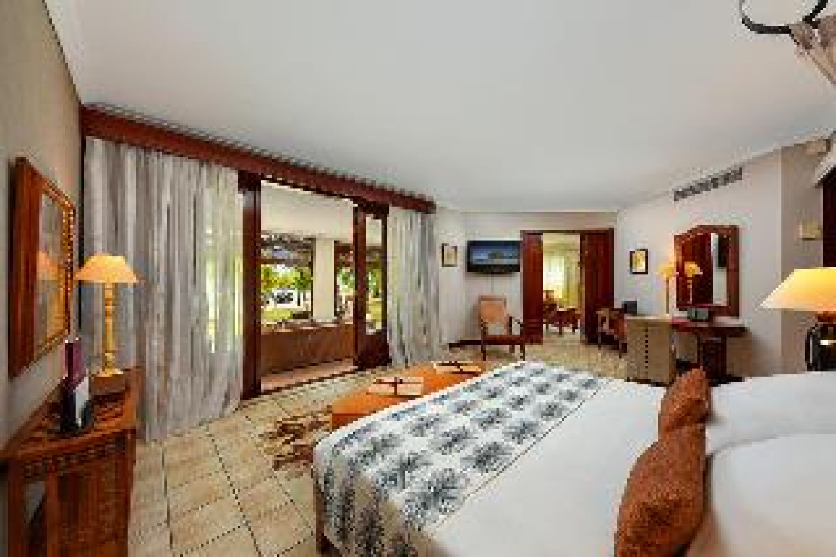 DINAROBIN BEACHCOMBER GOLF RESORT amp; SPA