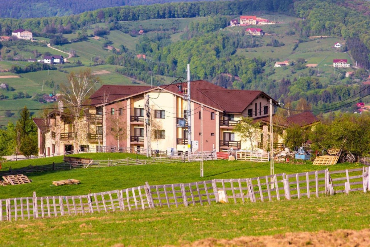 Pensiunea Poiana Viselor 4*