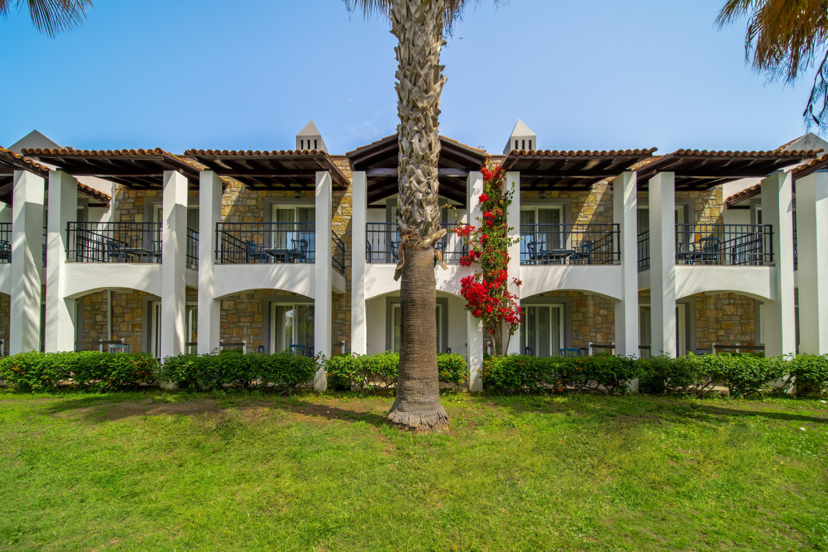 Tiana Beach Hotel
