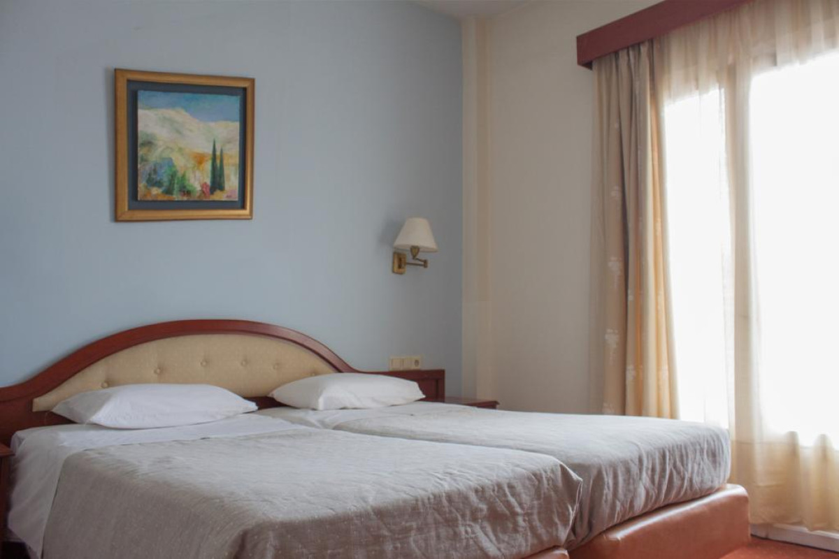 ART PYTHIA HOTEL