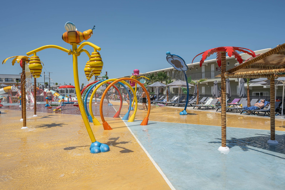 CARETTA PARADISE HOTEL AND WATERPARK TRAGAKI