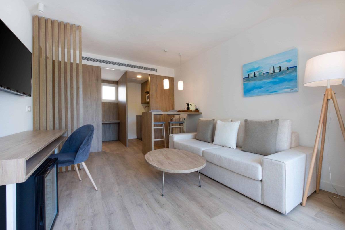 Valentin Somni Hotel  Suites
