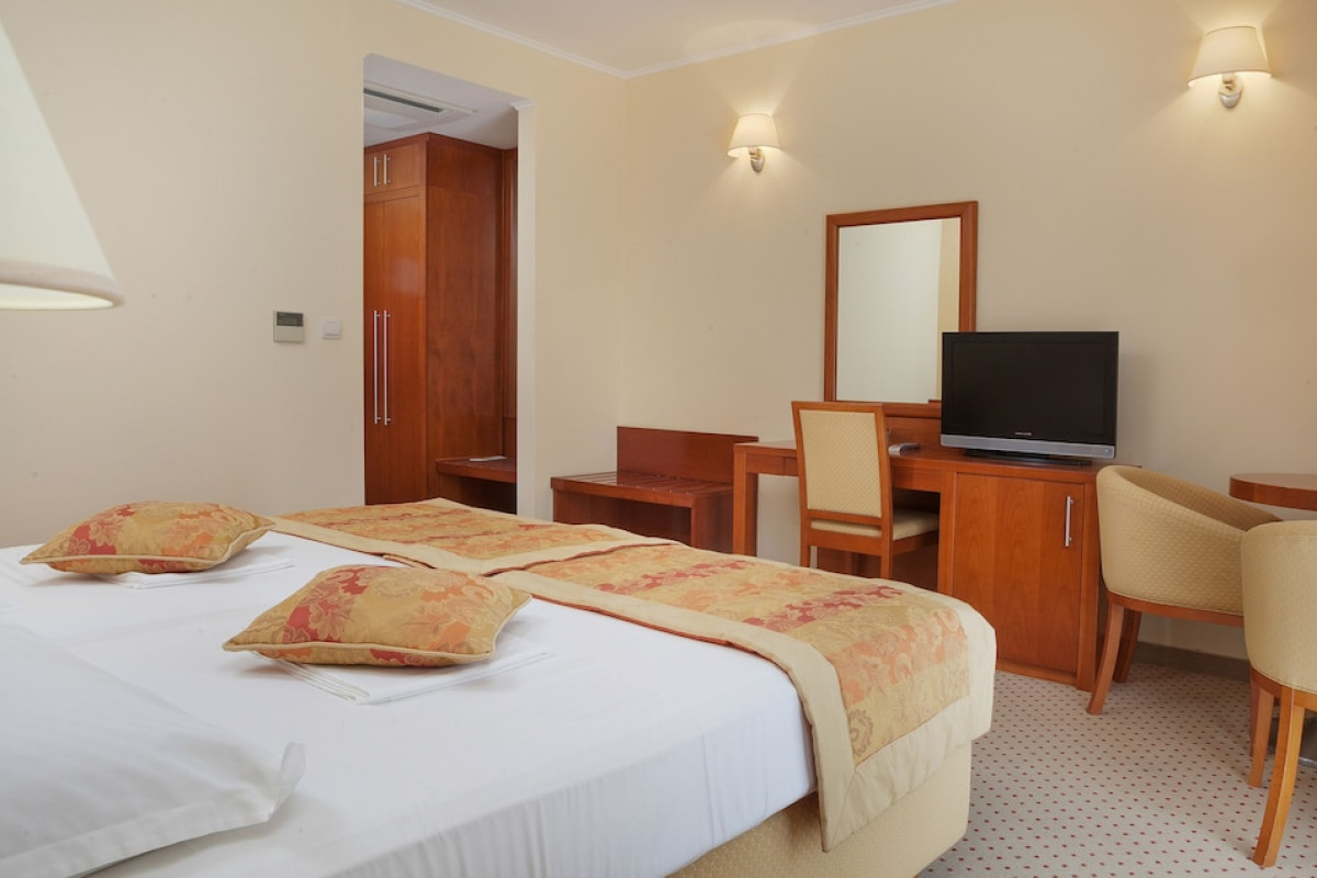 HOTEL BELLA VISTA