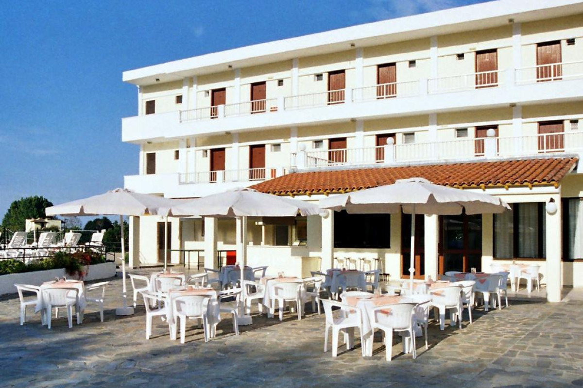 Prassino Nissi Hotel