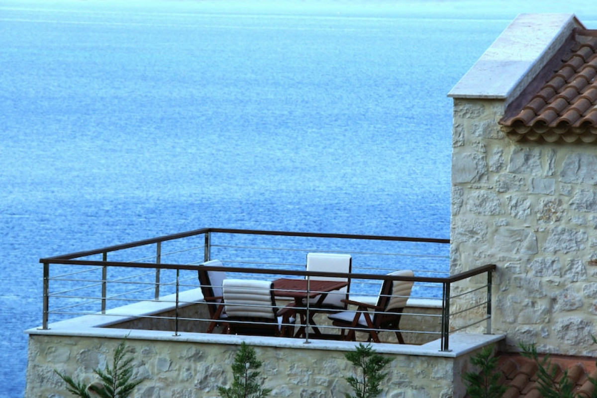 EXENSIAN VILLAS AND SUITES