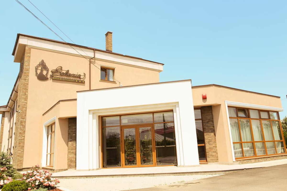 HOTEL BOHEMIA
