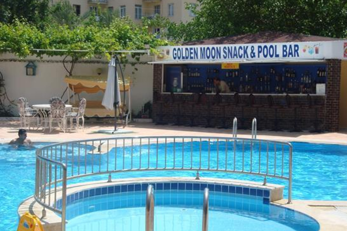 GOLDEN MOON APART HOTEL