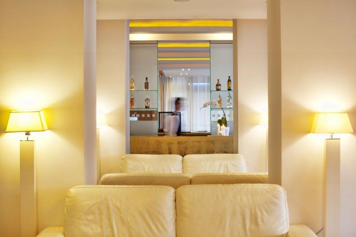Lucy Hotel Chalkida
