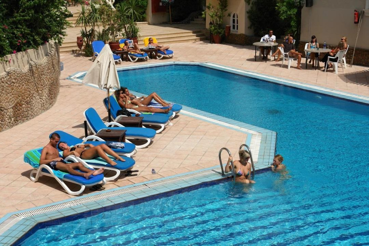 ELYSEES HOTEL