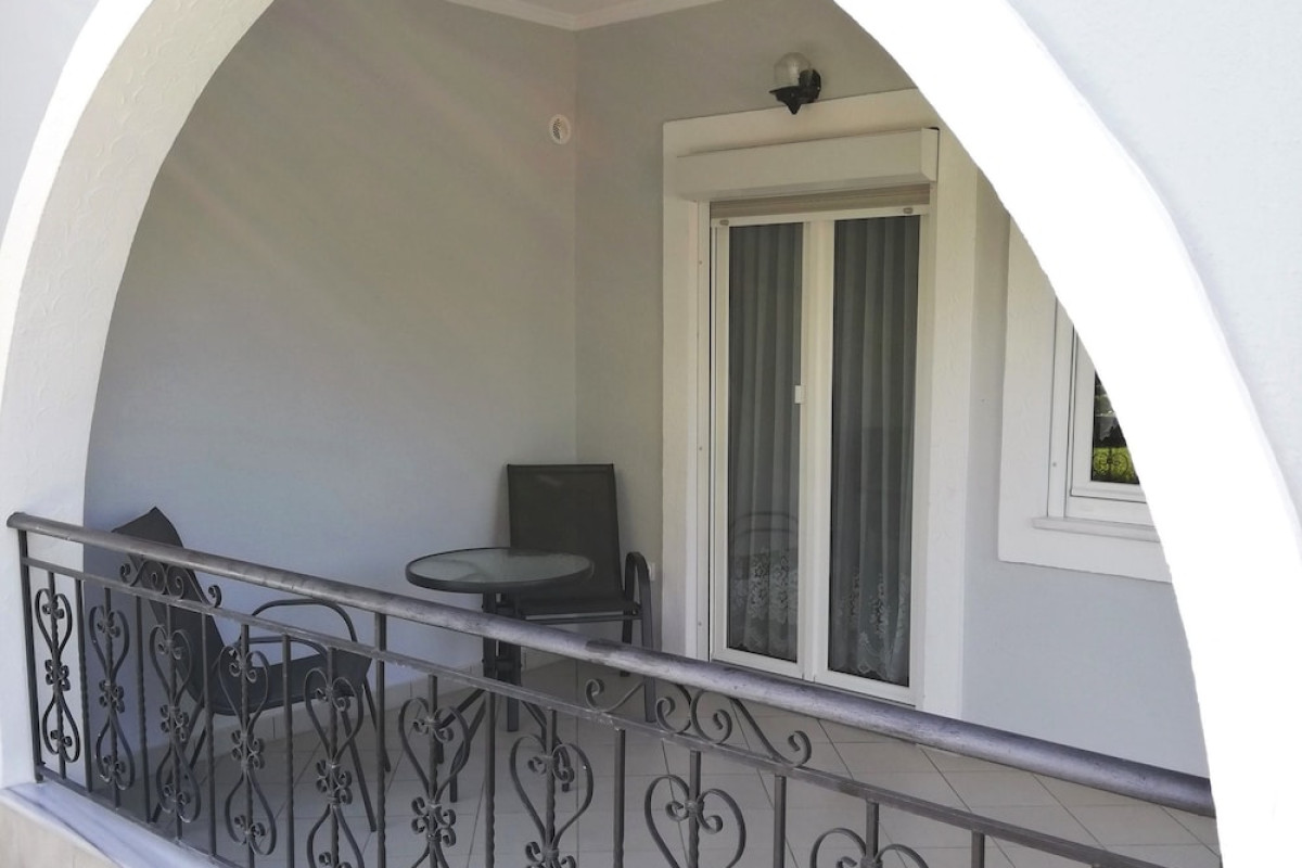 DELPHIN ROOMS SIVOTA