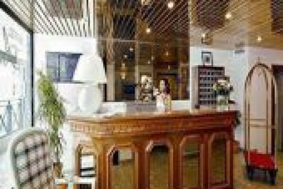 AMELIE HOTEL