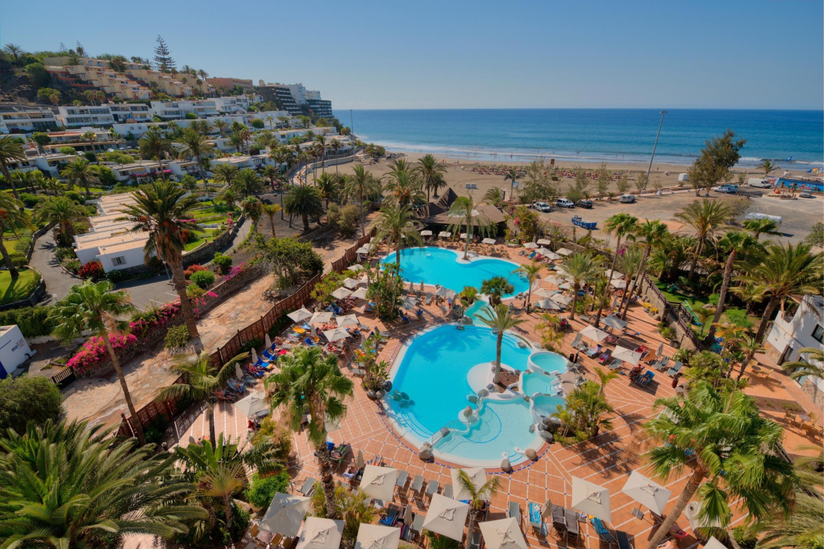 Corallium Beach by Lopesan Hotels