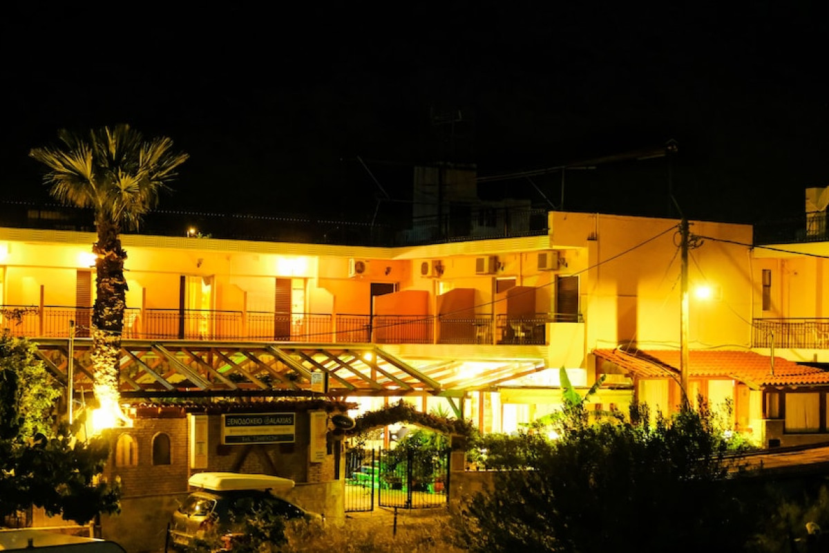 HOTEL GALAXIAS
