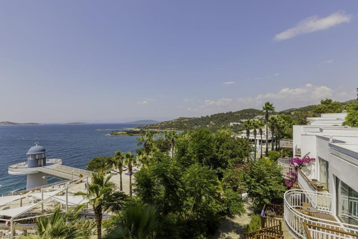 BLUE DREAMS RESORT AND SPA