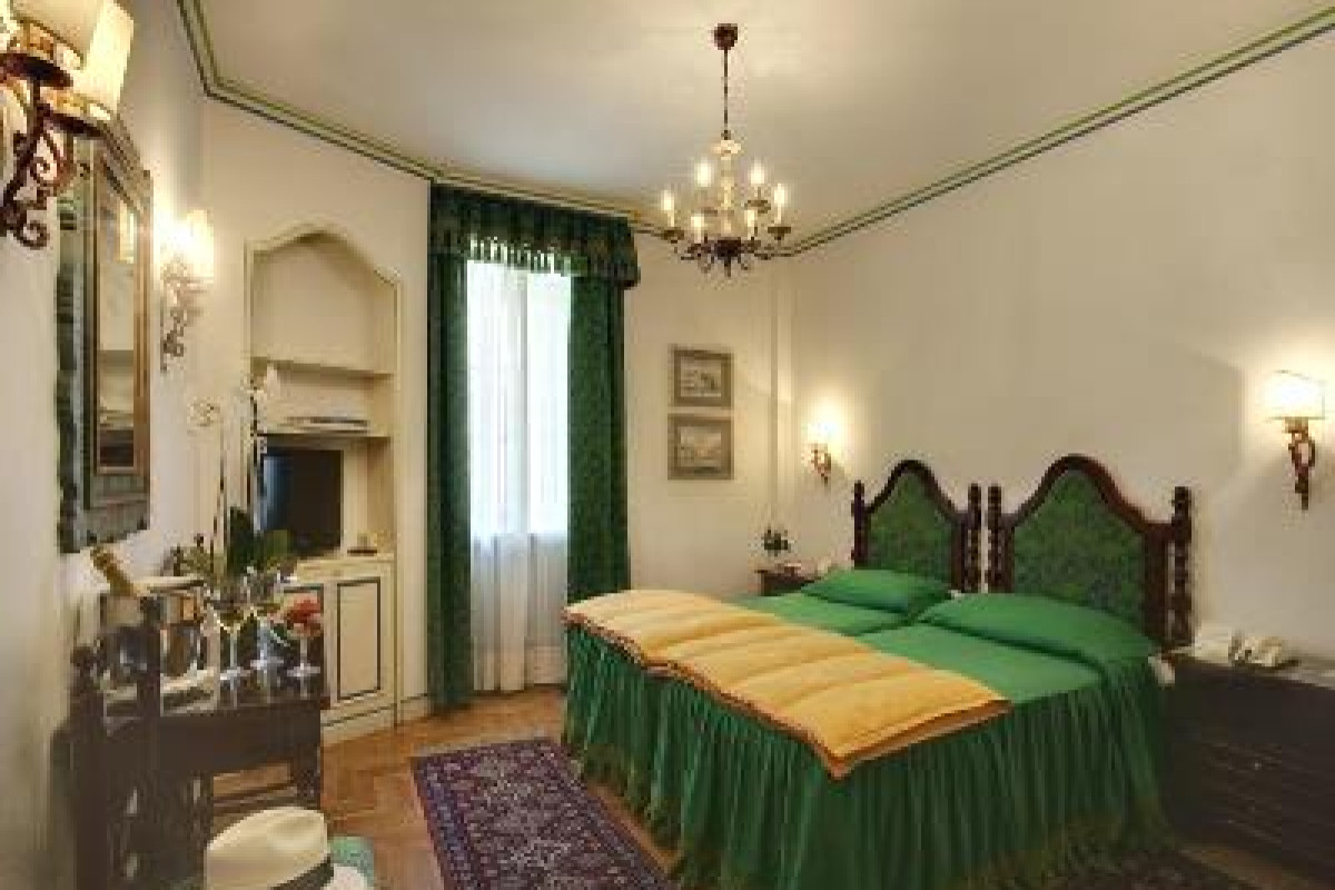 HOTEL DE LA POSTE