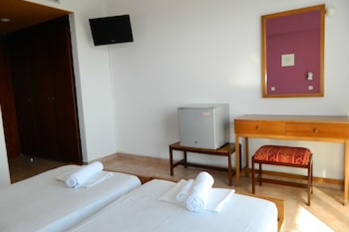 HOTEL TELHINIS