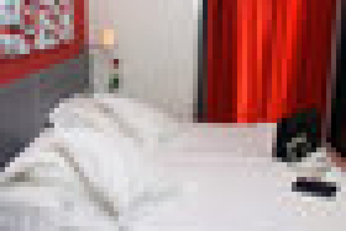 MEDICIS HOTEL