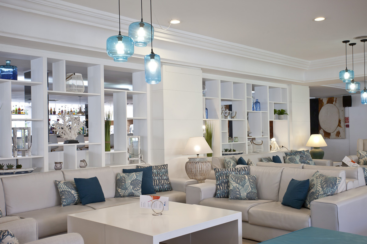 Bahia de Alcudia Hotel  Spa