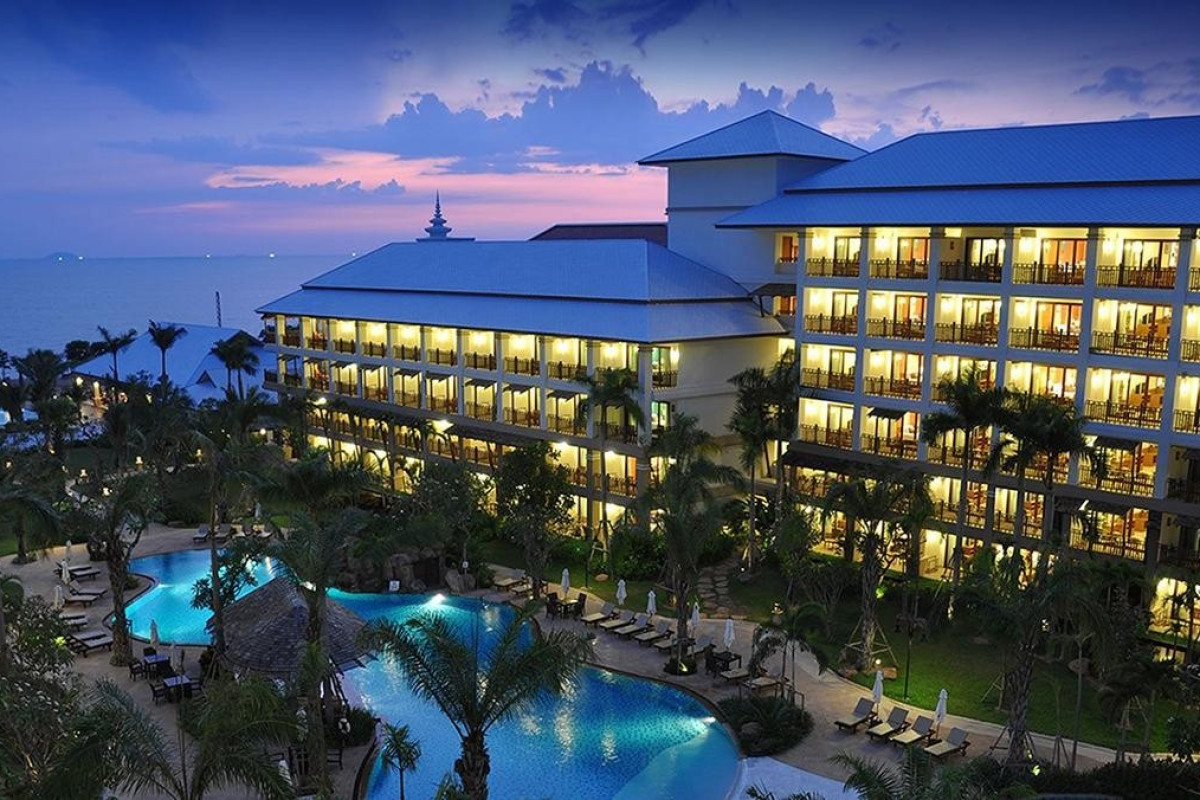 RAVINDRA BEACH RESORT & SPA