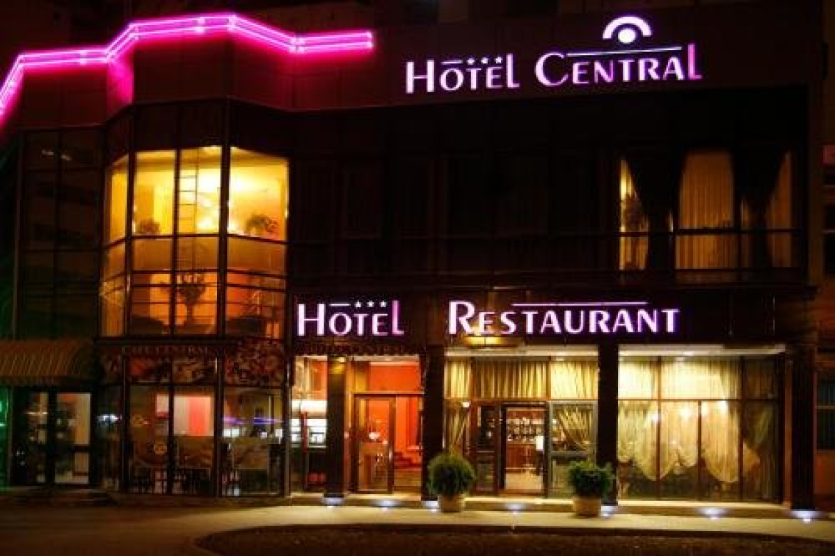 HOTEL CENTRAL