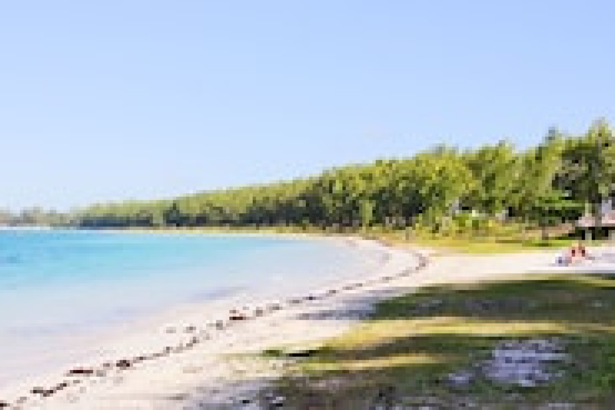 EMERAUDE BEACH ATTITUDE