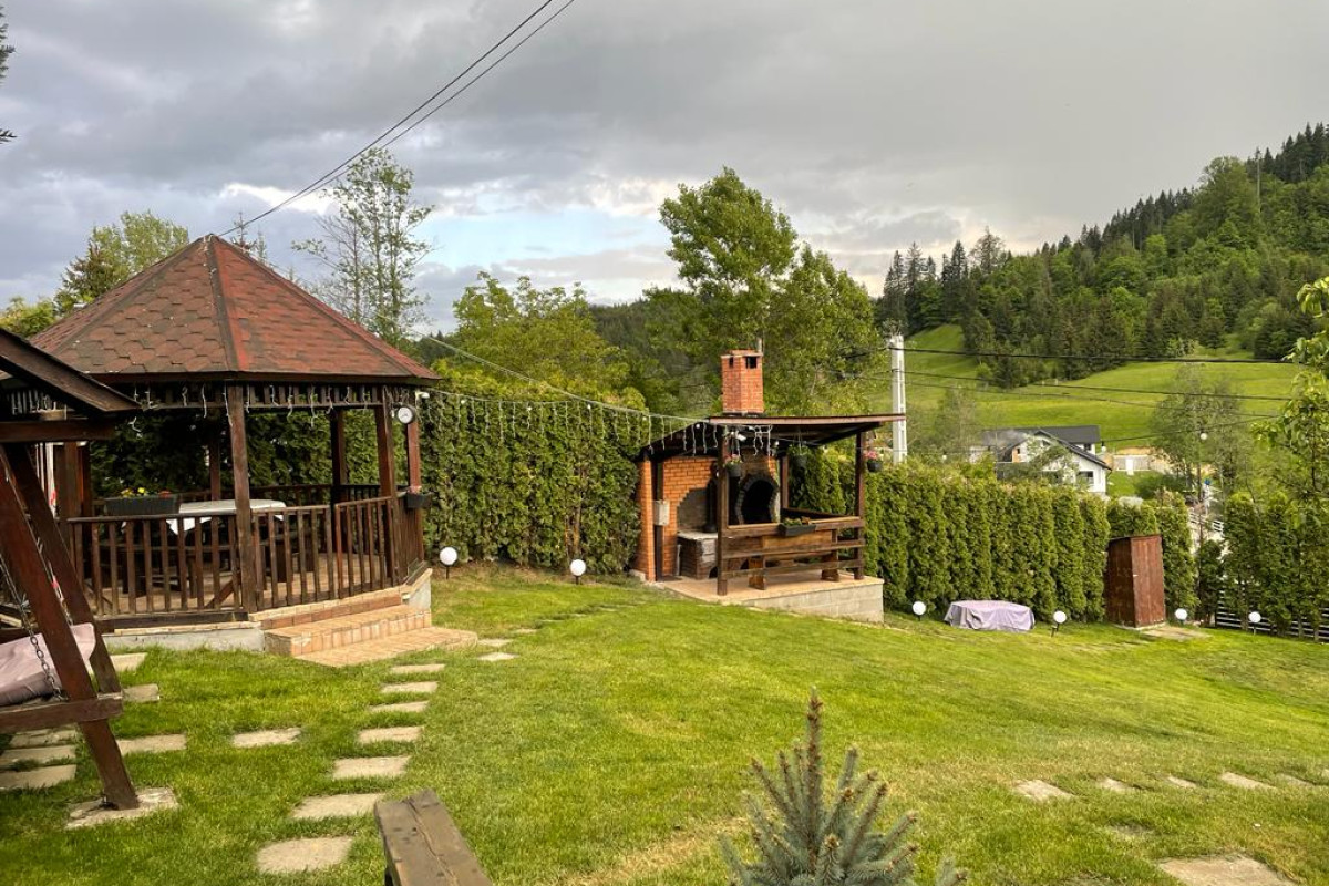 Cazare Colibita Casa Lipan