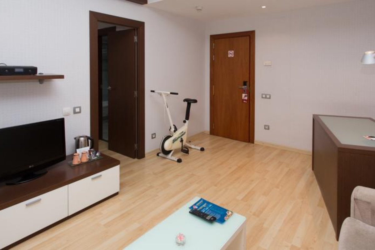 Atenea Rekord Suites
