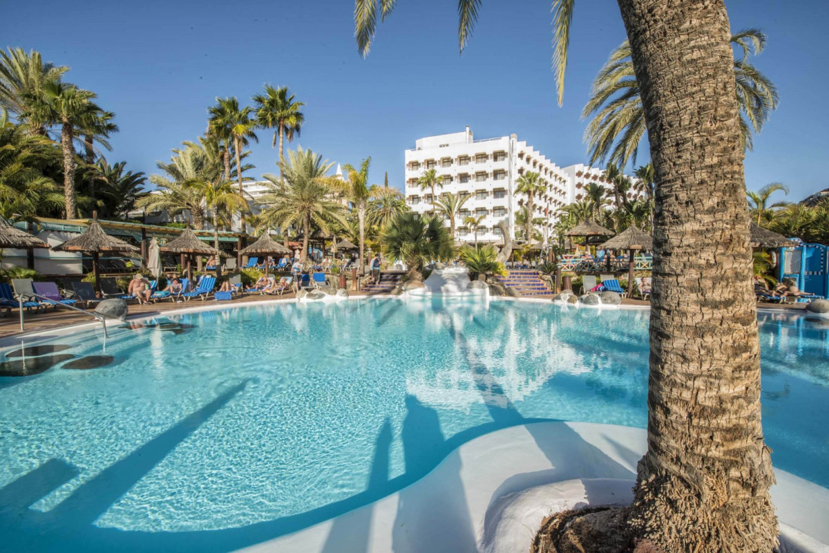 Corallium Beach by Lopesan Hotels