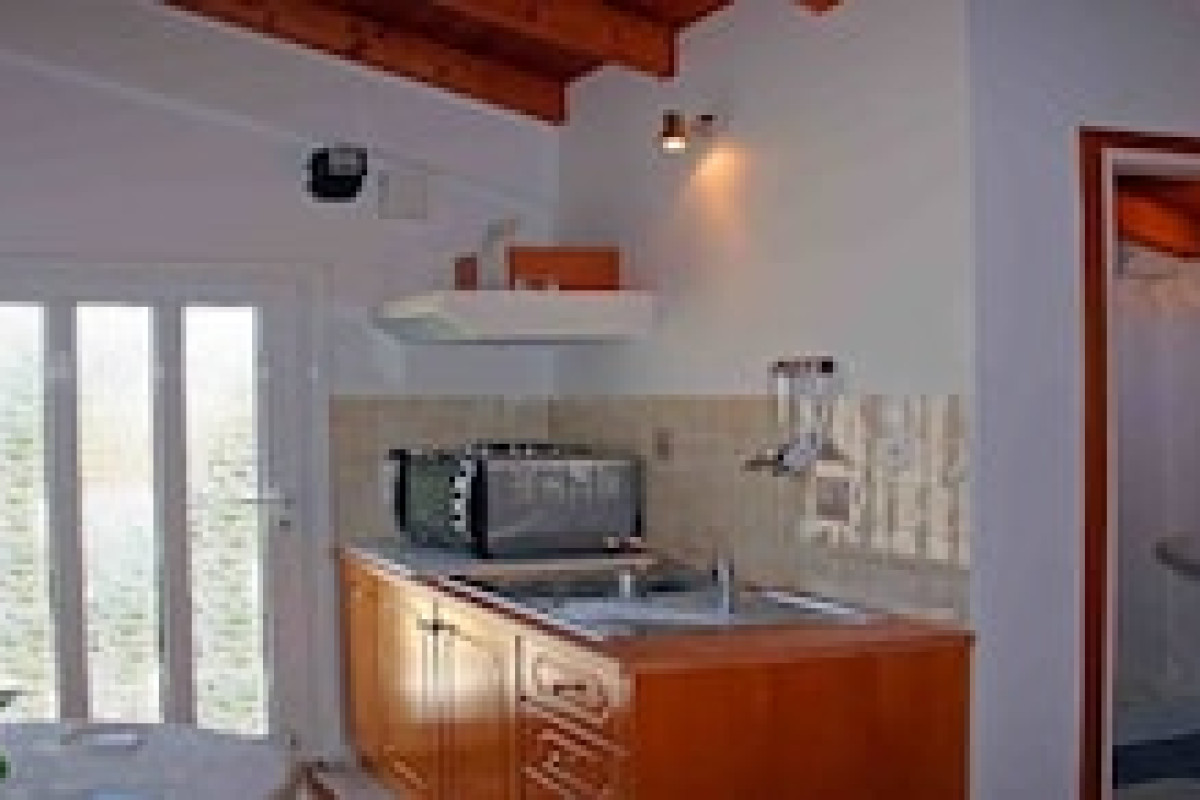 PETTAS APARTMENTS