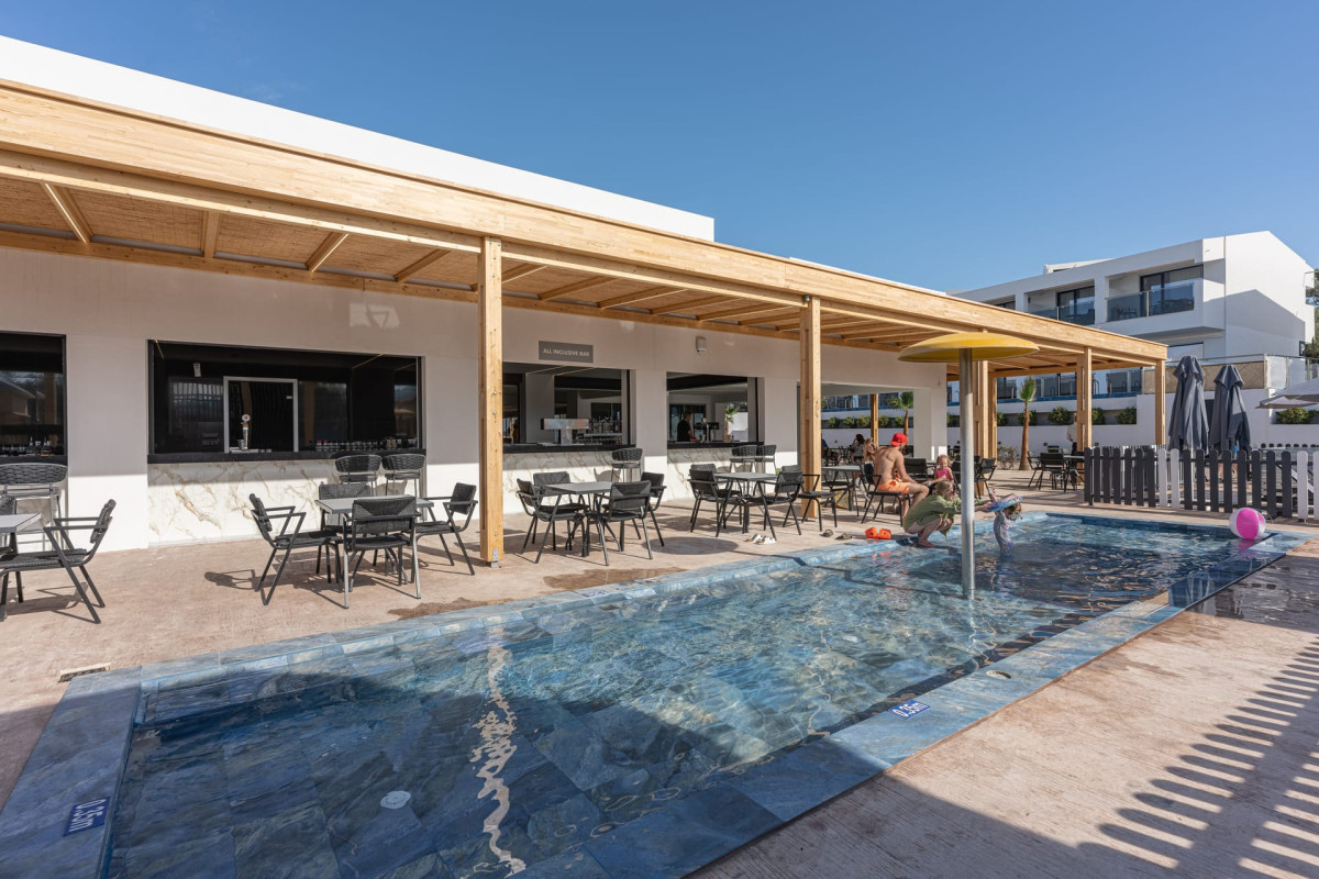 CARETTA PARADISE HOTEL AND WATERPARK TRAGAKI