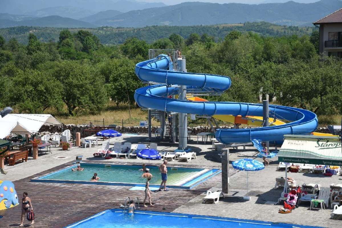 PENSIUNEA HOLIDAY