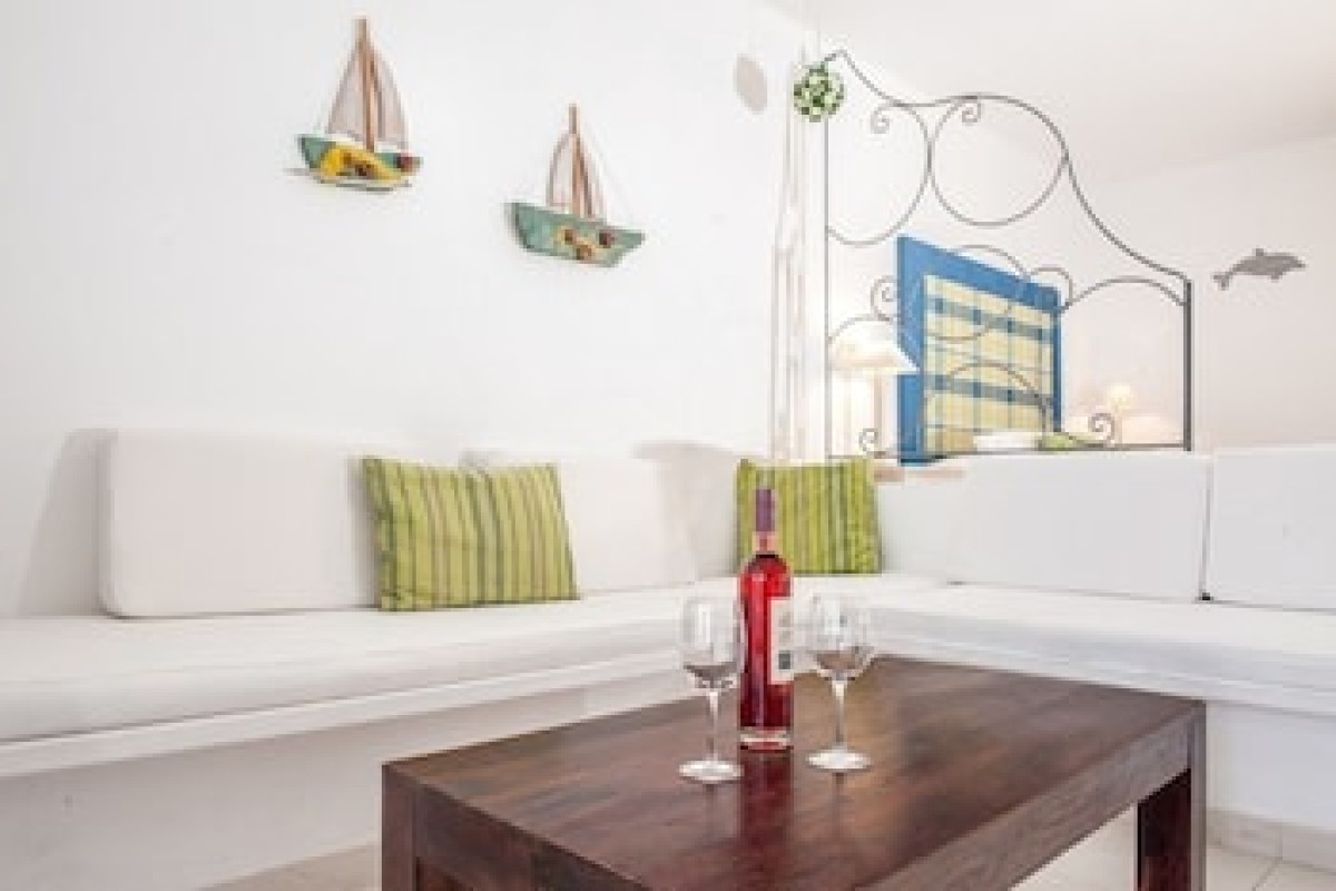 GERAKAS BELVEDERE HOTEL amp; LUXURY SUITES