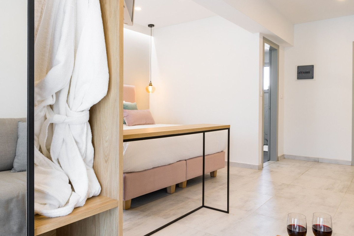 V Luxury Suites Corfu