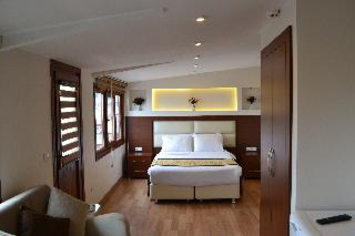 SEVEN DAYS HOTEL