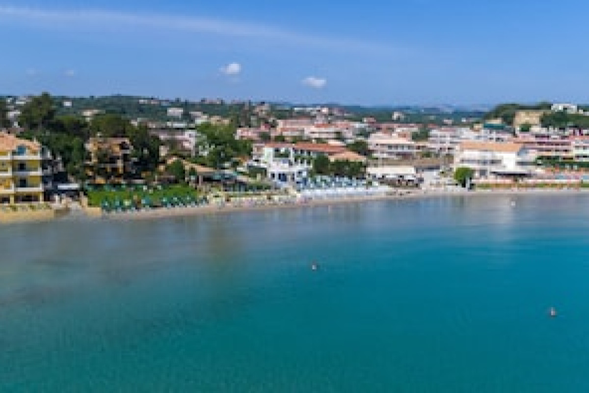 ANDREOLAS LUXURY SUITES