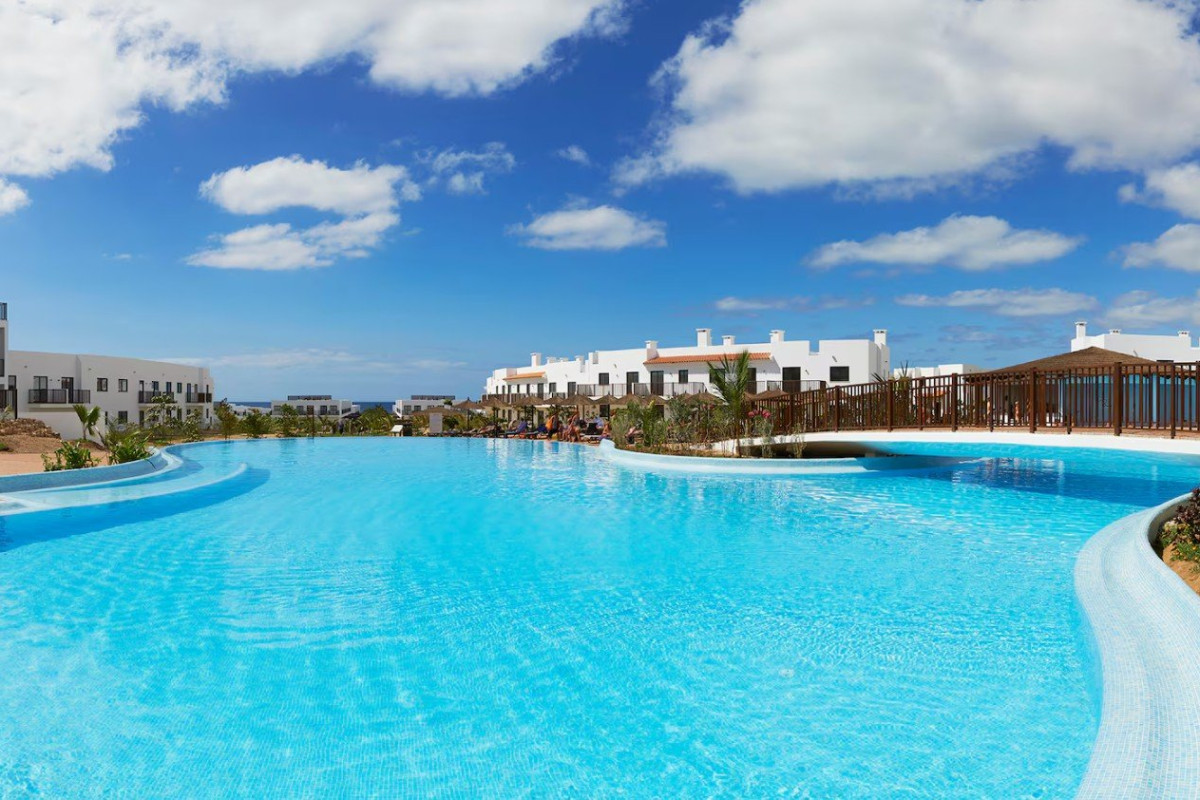 Meliá Dunas Beach Resort & Spa