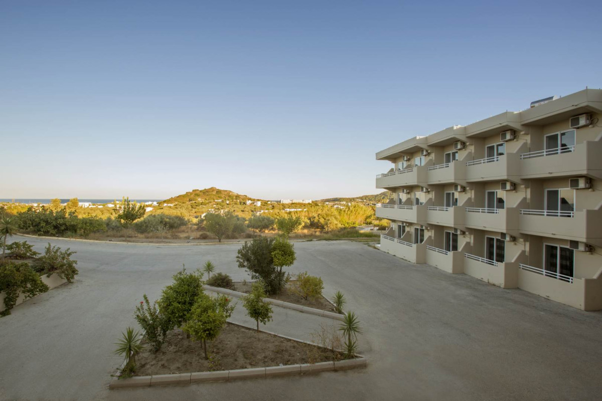 Hillside Studios&Apartments