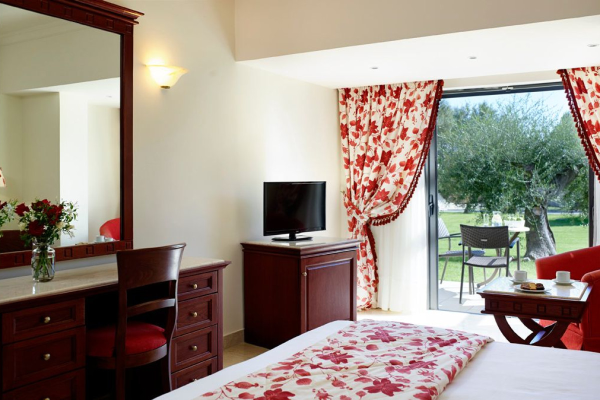 Roda Beach Resort  Spa