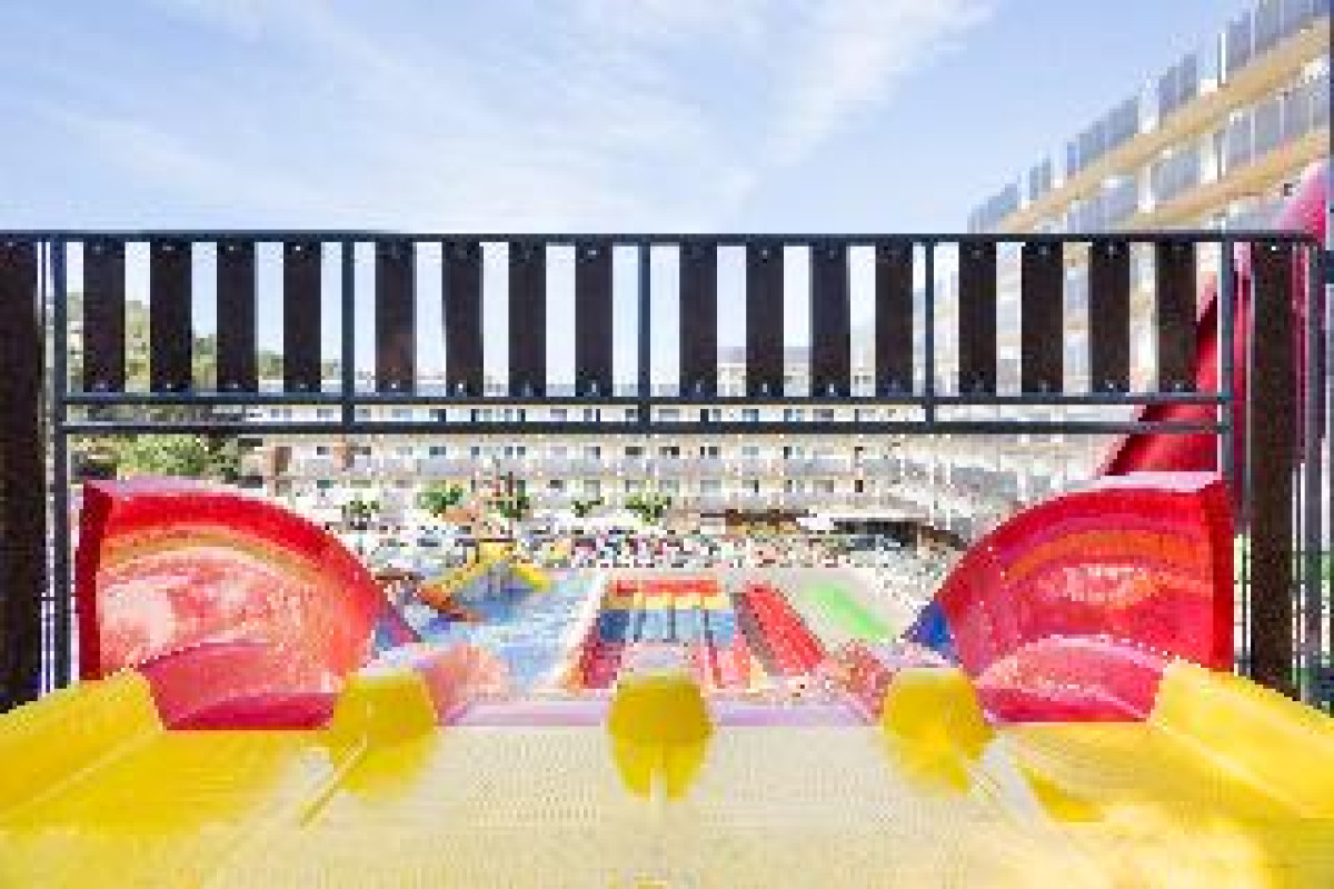 BEST CAP SALOU