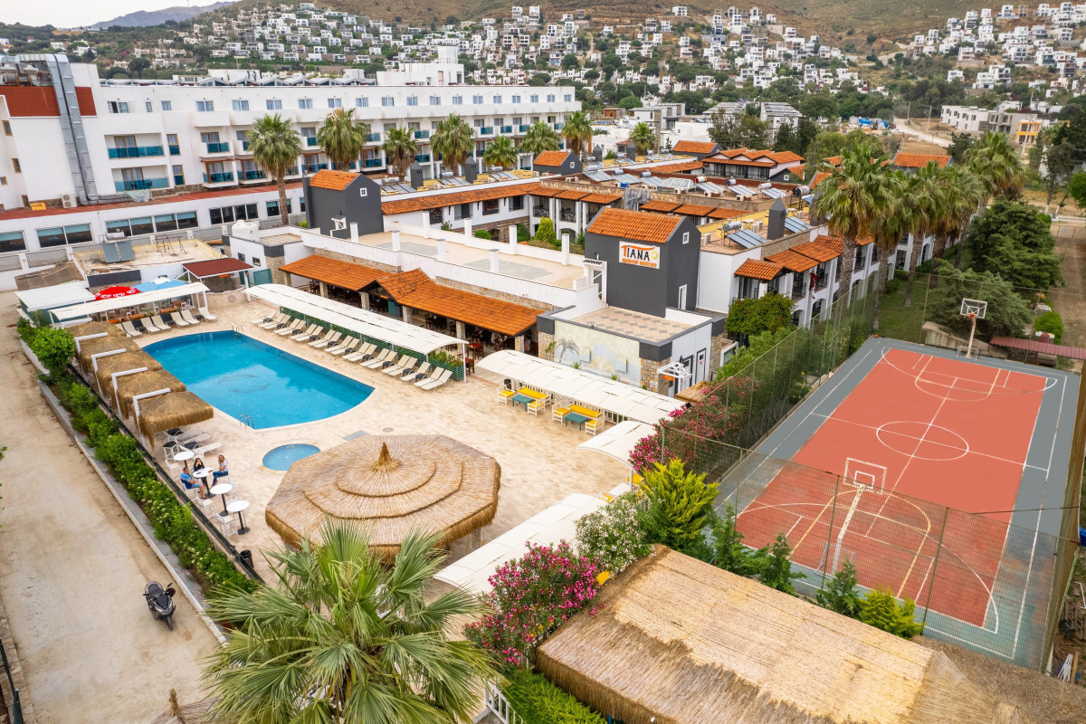 Tiana Beach Hotel