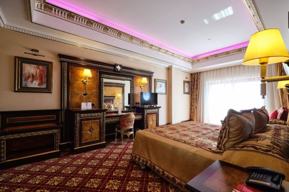 CLUB HOTEL SERA