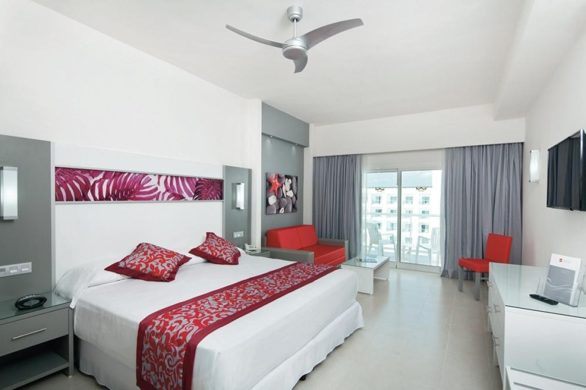 RIU Playa Blanca