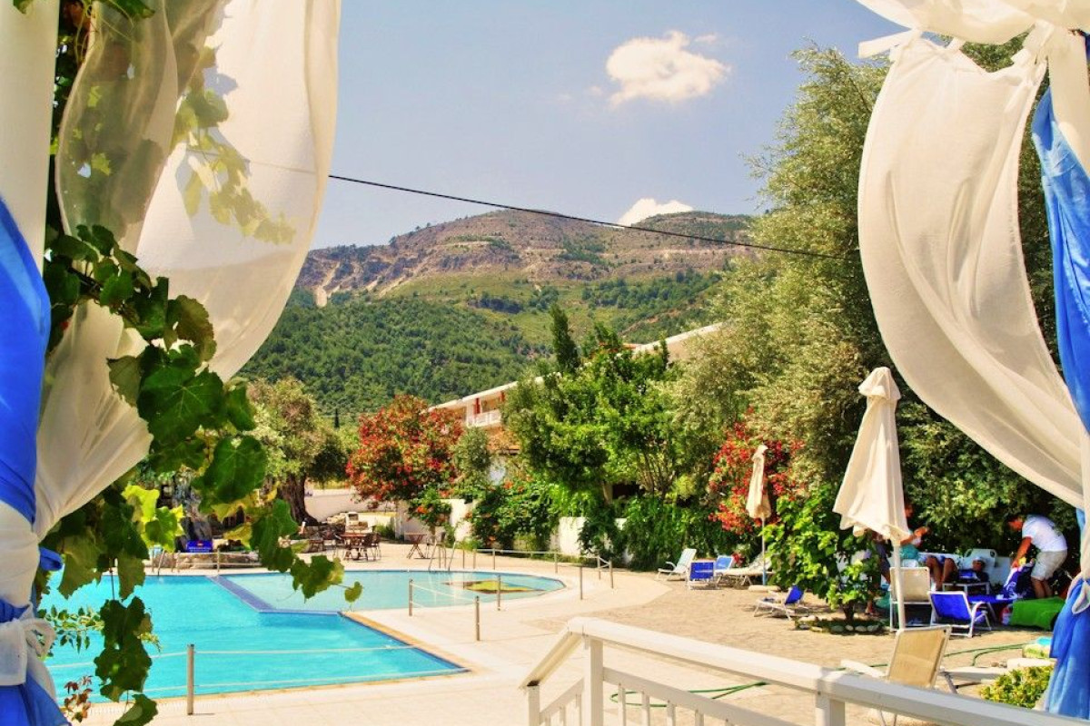 Maranton Beach Hotel